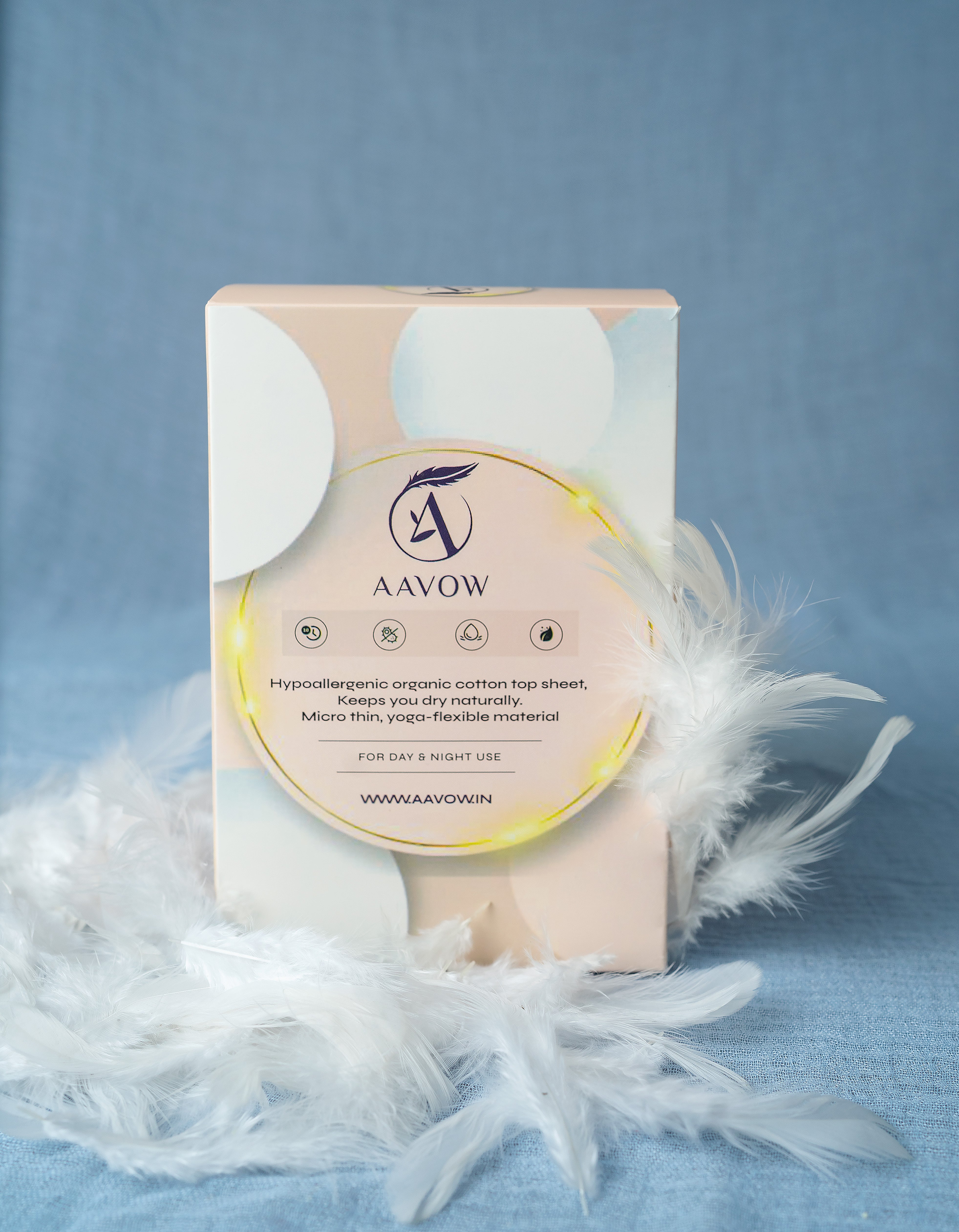 Aavow Rash Free | Cotton Base | Size - L - 280mm | Medium Flow | Zero Toxins | Charcoal Sanitary Pads - PACK OF 15